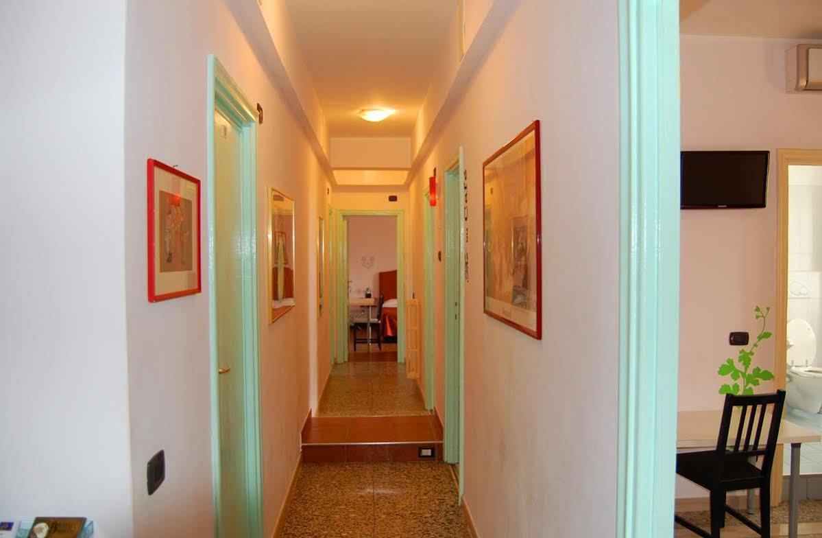 Colosseo Suite Apartment Roma Ngoại thất bức ảnh