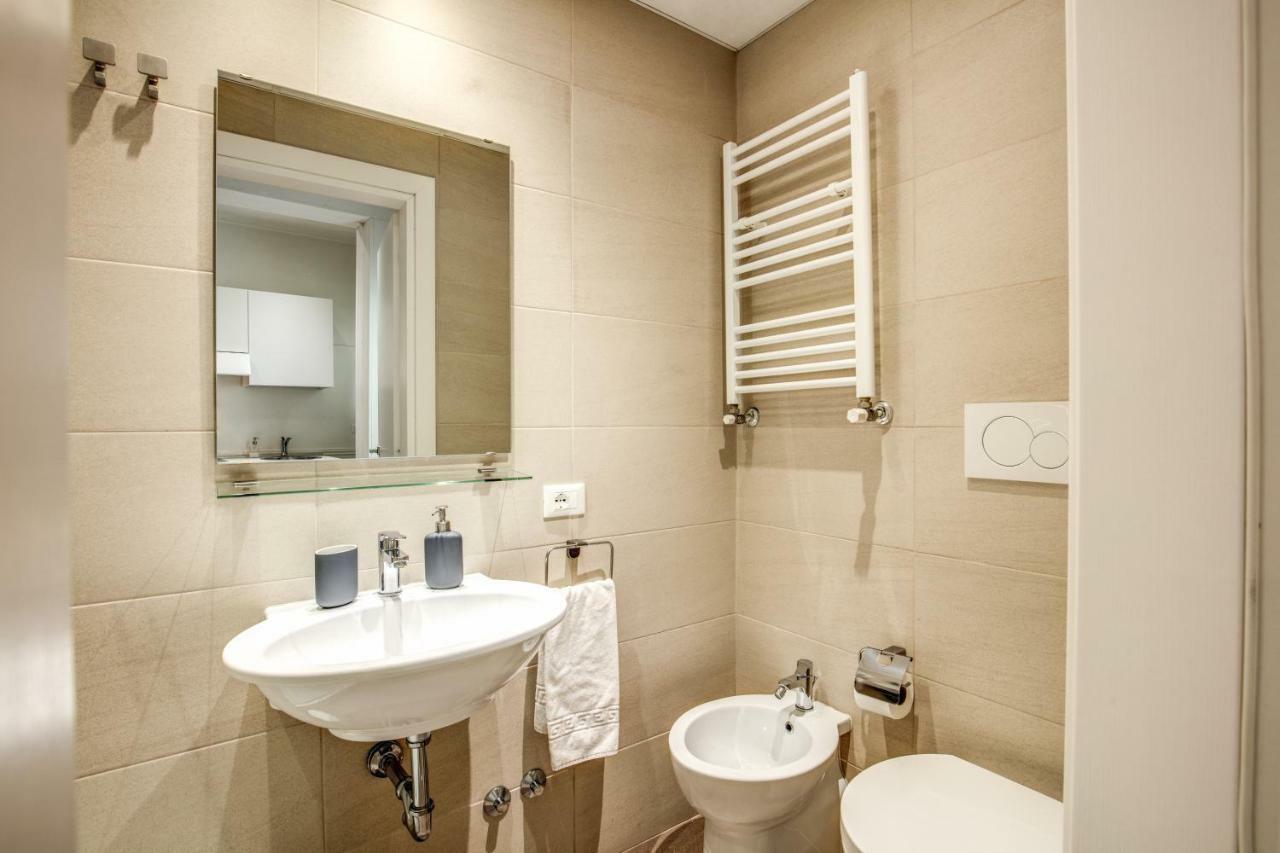 Colosseo Suite Apartment Roma Ngoại thất bức ảnh